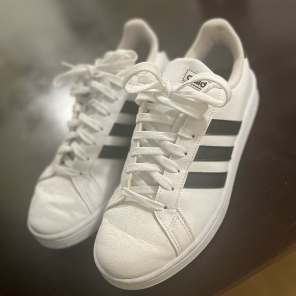 adidas Shoes - Adidas black and white cloud foams size 9.5 women’s
